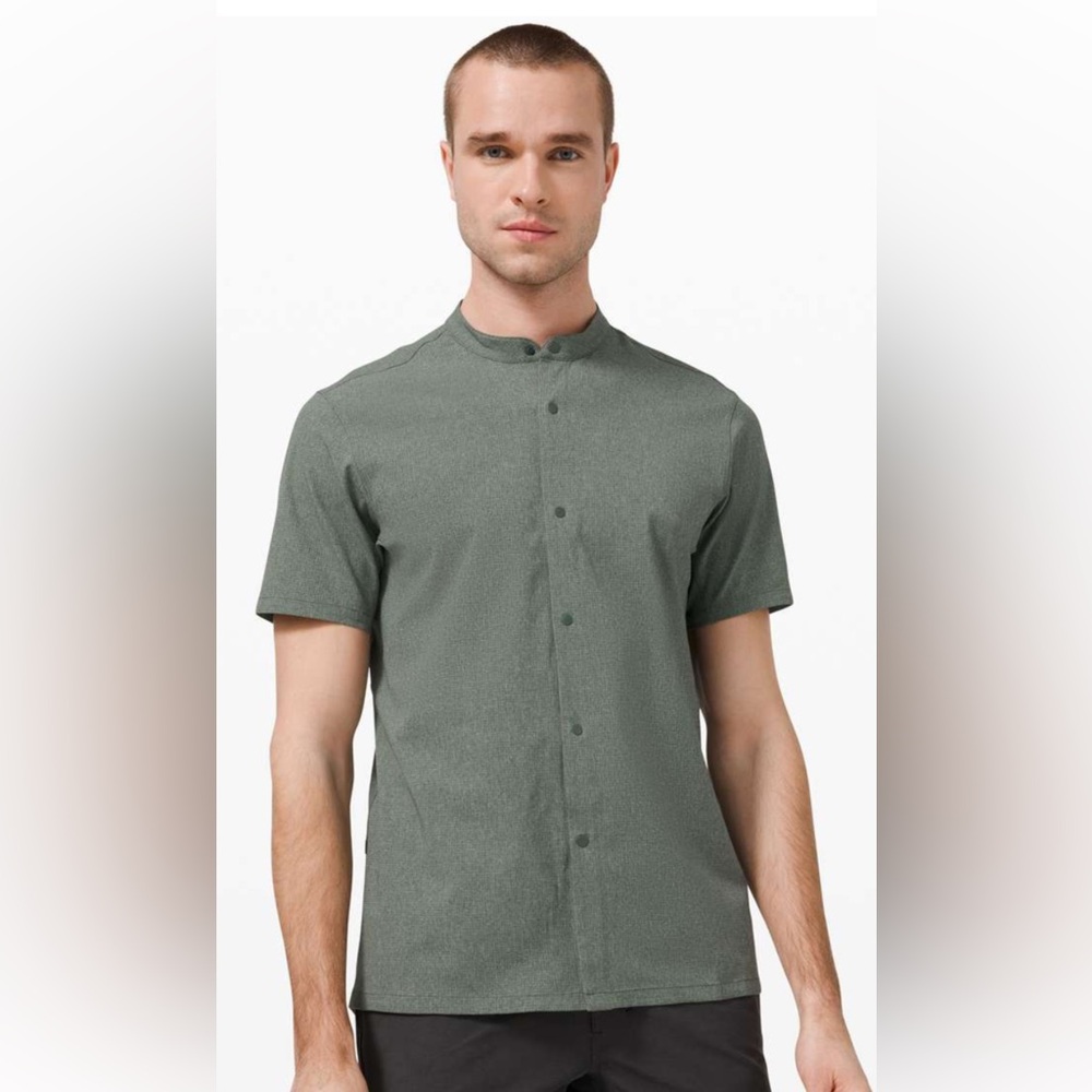 lululemon athletica Men's Green Button Down Shirt